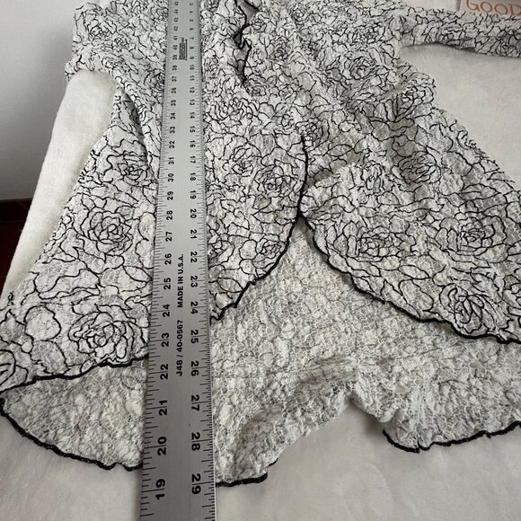 I.C. Collection by Connie Womens Floral Print Open Front Lace Jacket White/Black - Picture 6 of 6